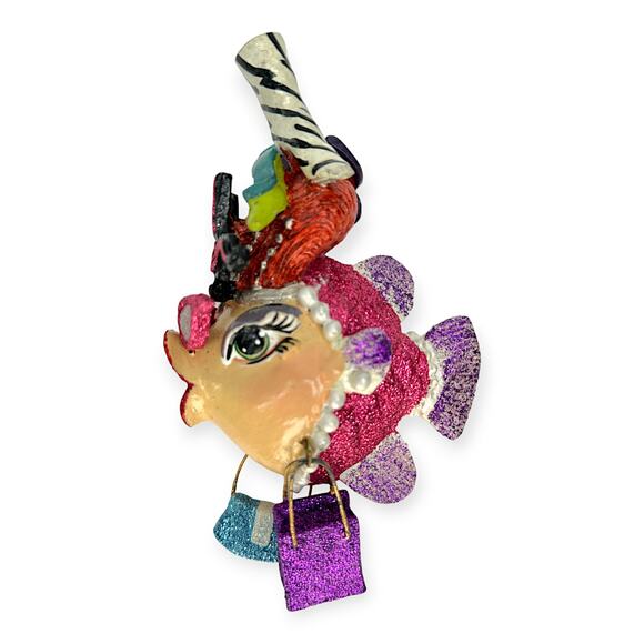 Katherine's Collection Mall Queen Kissy Fish Ornament Shopper Glitter Fabulous - Picture 2 of 4